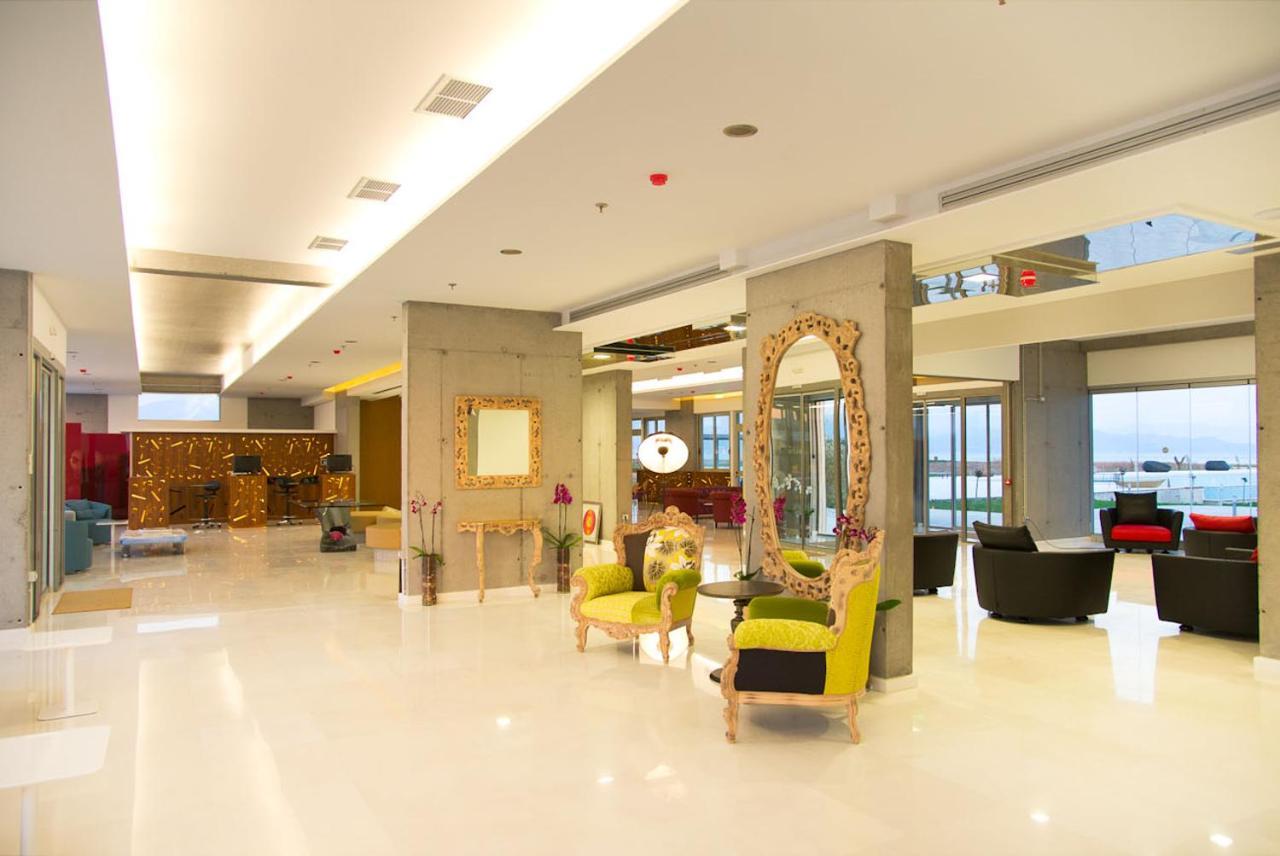 Buca Beachclub Resort (Adults Only) Messíni Dış mekan fotoğraf